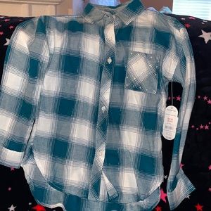 Green flannel top with sequin pocket never worn with tags